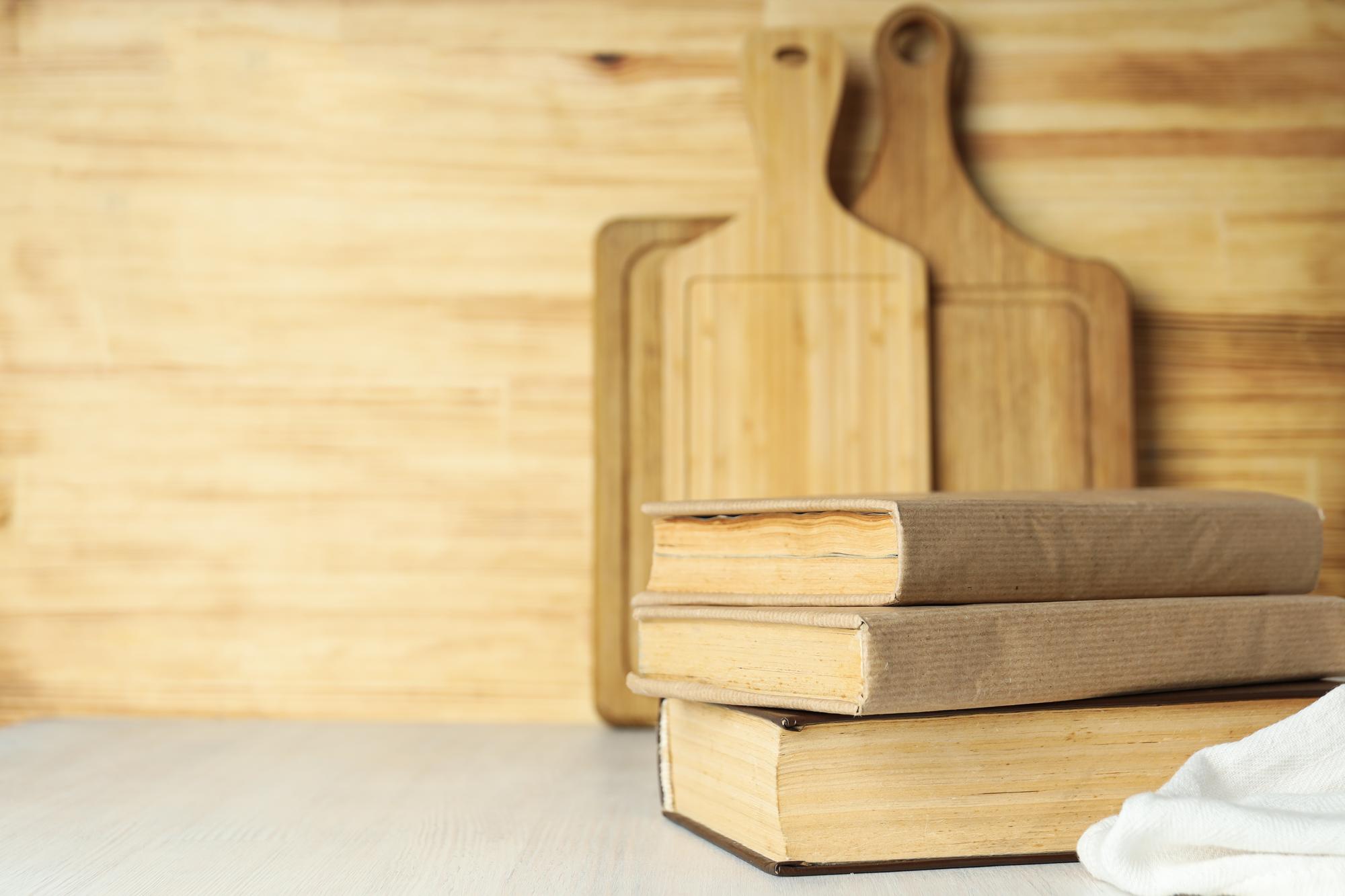 Compact banner of course modules on wooden background